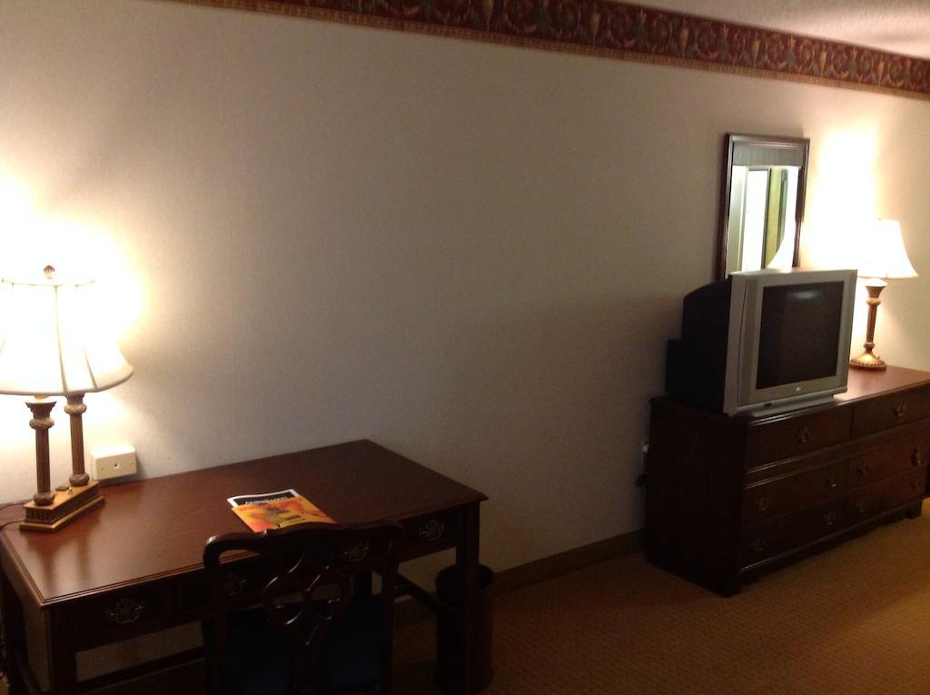 Hotel Wyndham Garden Amarillo Habitación foto